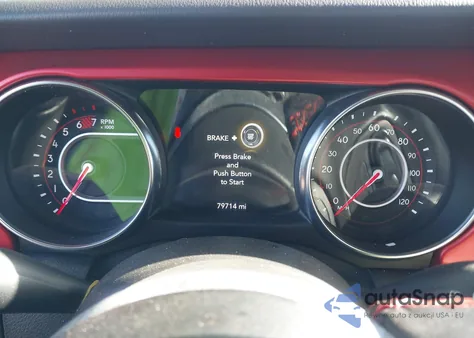 2021 Jeep Wrangler Unlimited Rubicon 4X4 z USA, uszkodzony, nr VIN 1C4HJXFN2MW727445